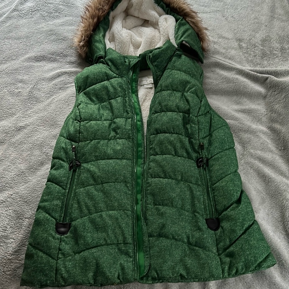 Green puffer vest